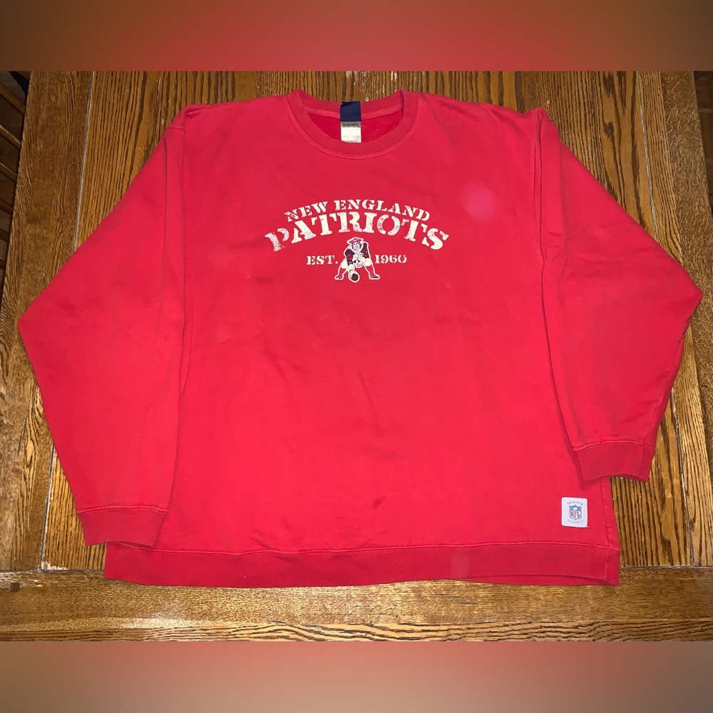 Vintage Reebok New England Patriots Red Sweatshirt Crew NFL Classic Gridiron